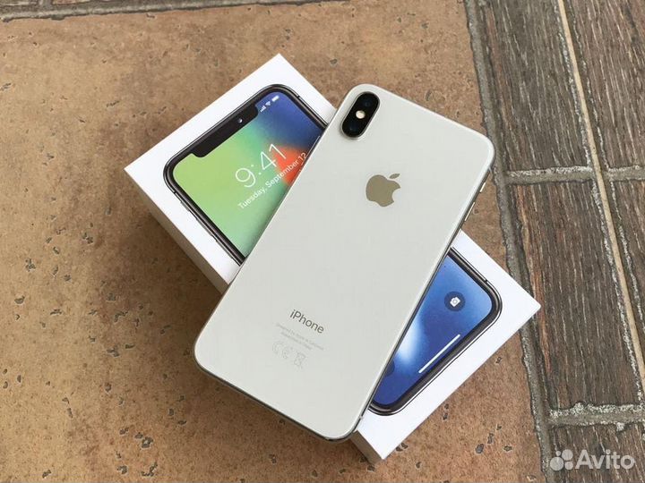 iPhone X, 64 ГБ