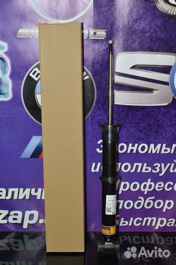 LR098141 Задний амортизатор Ленд Ровер