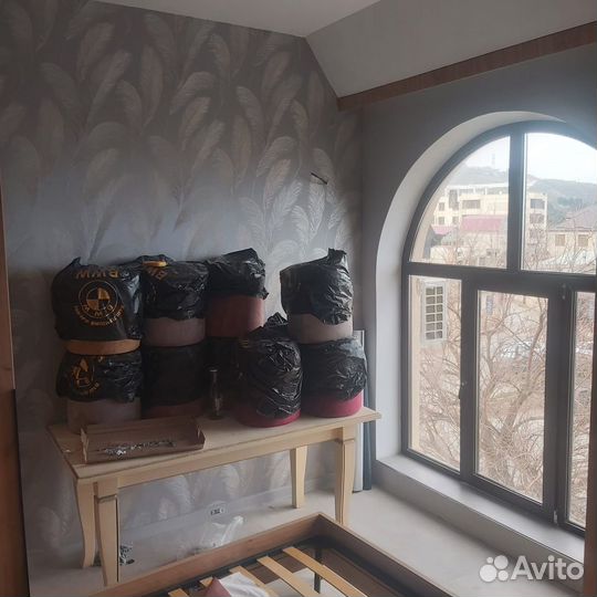 Поклейка обоев