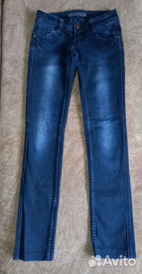 Джинсы