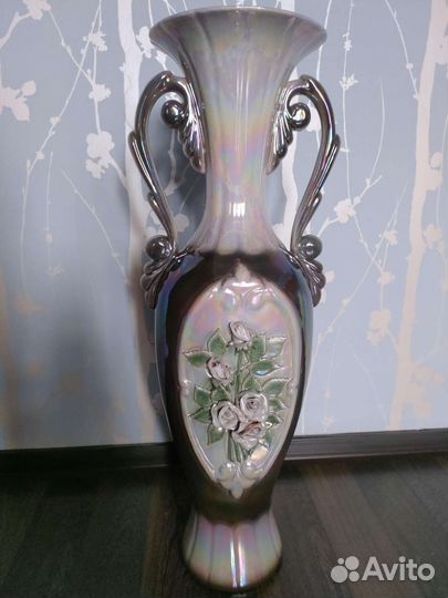 Ваза напольная (редкая)высокая,перламутр,лепка)