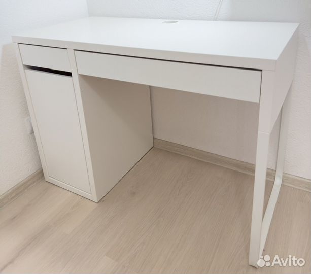 Письменный стол