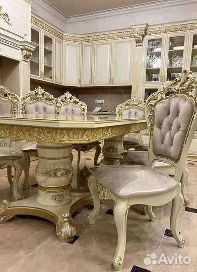 Комплект стол и стулья