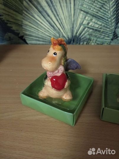 Динозавр, статуэтка интерьерная