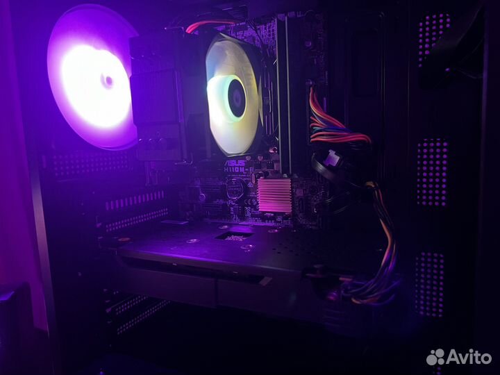 RX 570 / I3 7100/ 16GB RAM/ SSD 128GB