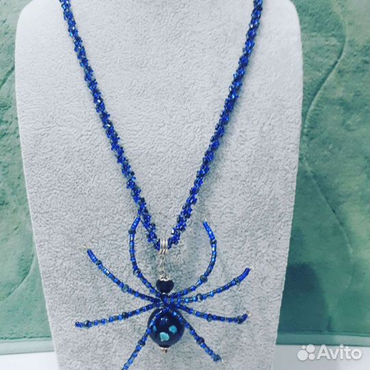 Колье ожерелье