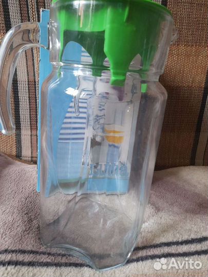 Продаю стеклянный графин