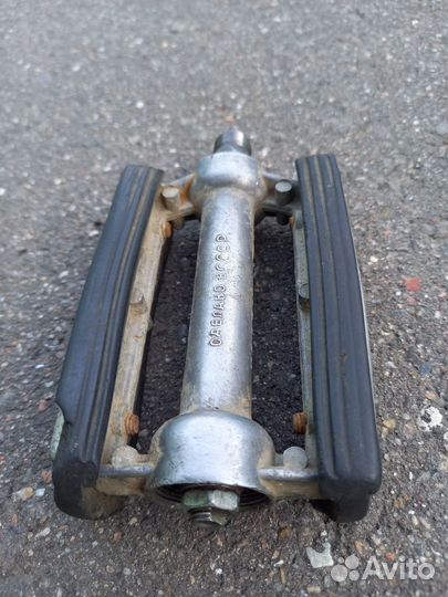 Педаль и шатун для советского велосипеда. Правые