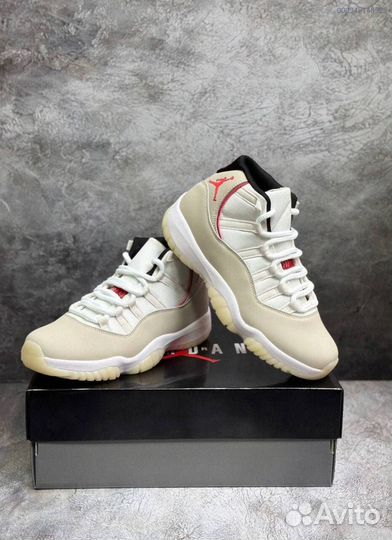 Nike AIR Jordan 11 beige