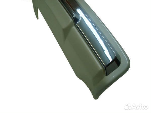 Накладка над номером на крышку багажника Toyota