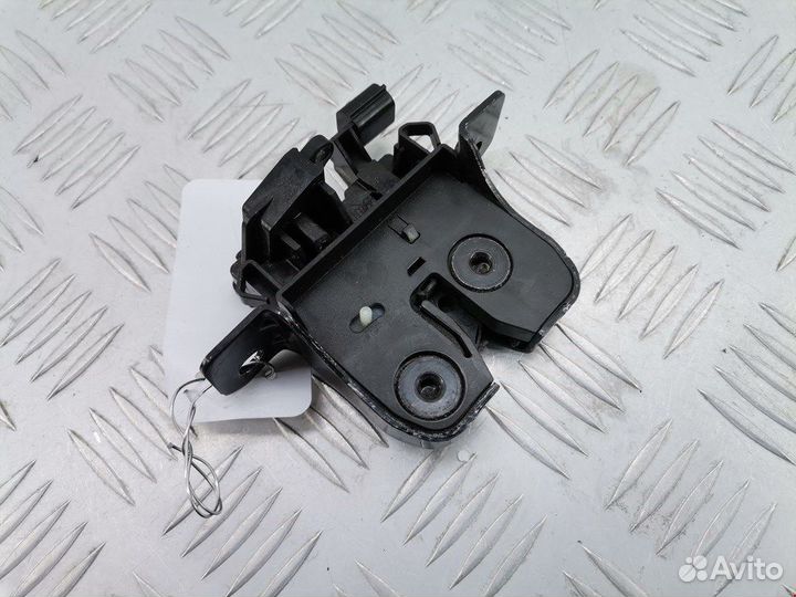 Замок крышки багажника для Dacia Logan 2