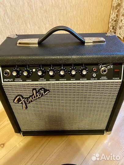 Гитарный комбоусилитель Fender Frontman 15R