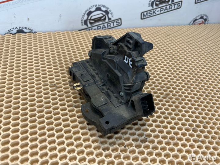 Замок боковой двери задний правый Ford Focus 1