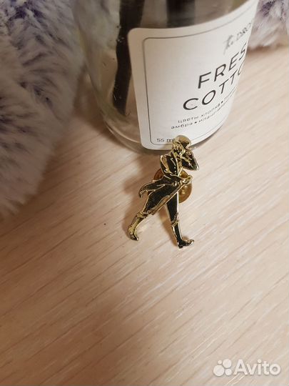 Значок джентльмен в шляпе СССР