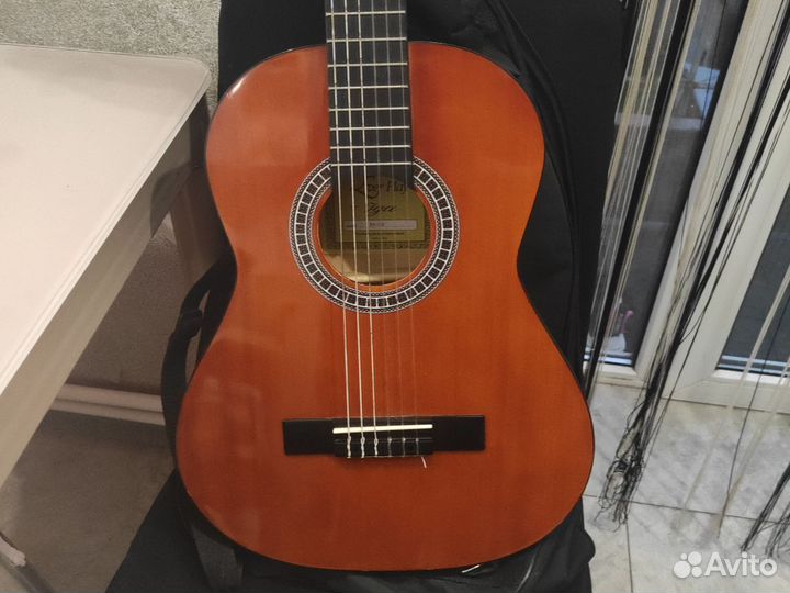 Акустическая гитара бу