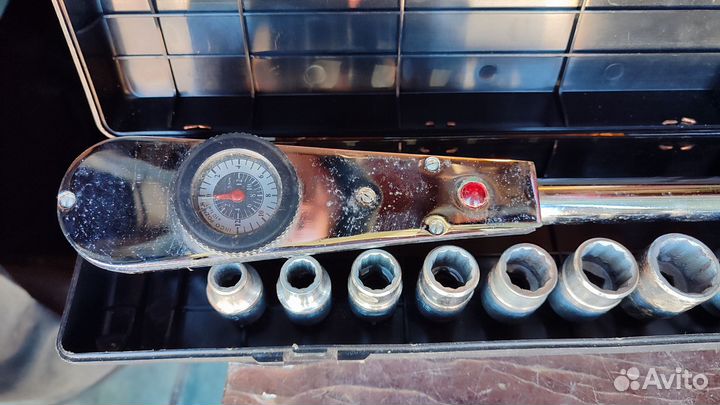 Динамометрический ключ, кабелерез, точило