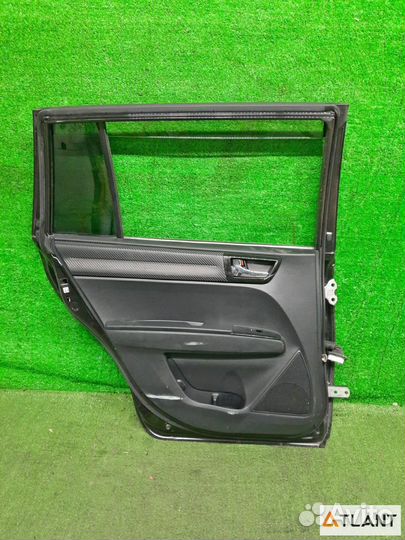 Дверь боковая задний левый toyota fielder