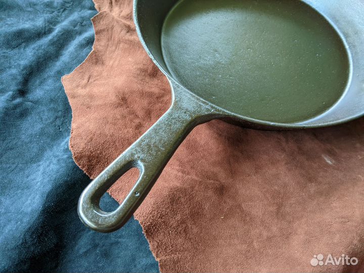 Старинная чугунная сковорода СССР