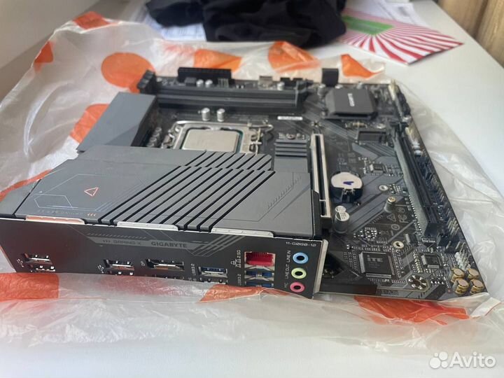 Материнская плата Gigabyte B660M Gaming X AX