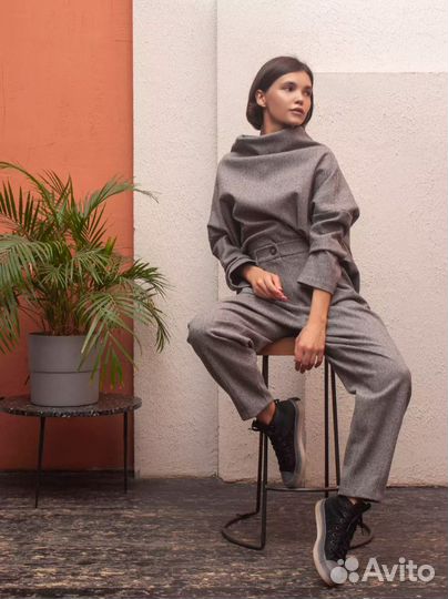 Брюки бананы теплые 46