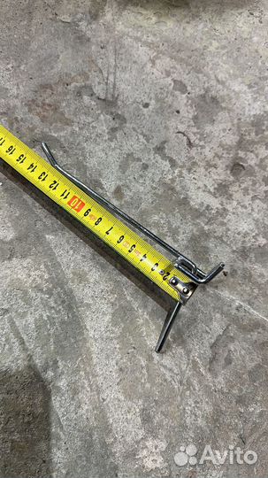 Крючки металл разные