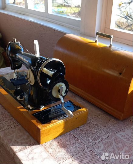 Швейная машина подольск ручная