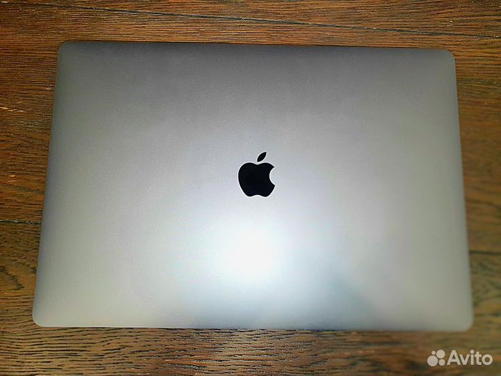 Macbook pro 15 2019 i9 32gb