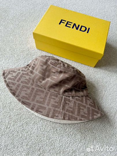 Панама fendi