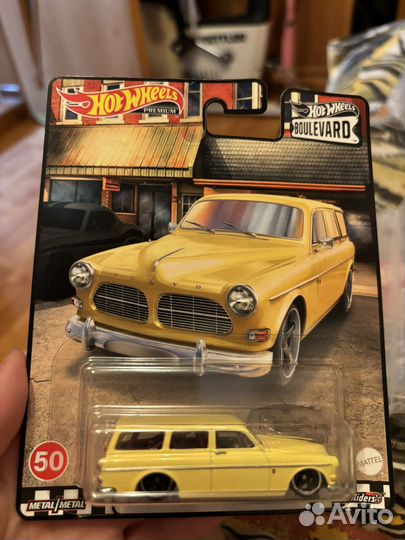 Hot wheels premium Volvo P220 Amazon estate