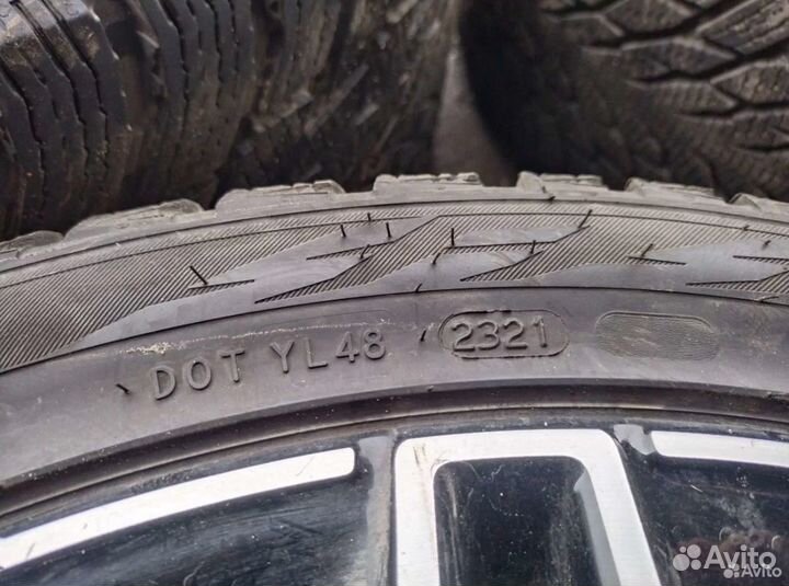 Nokian Tyres Hakkapeliitta R3 245/40 R19 и 275/35 R19