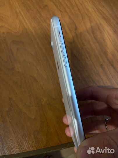 Телефон iPhone хр