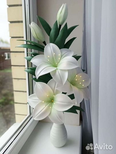 Светильник Лилия