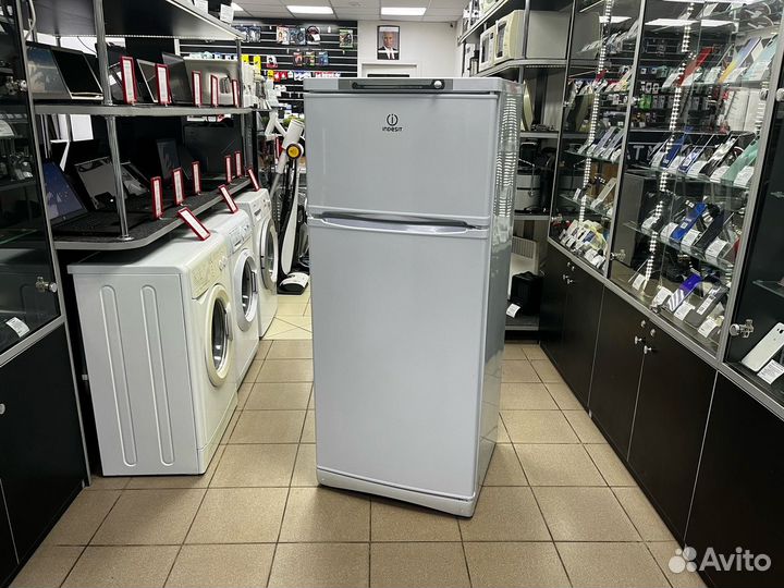 Холодильник Indesit ST 145