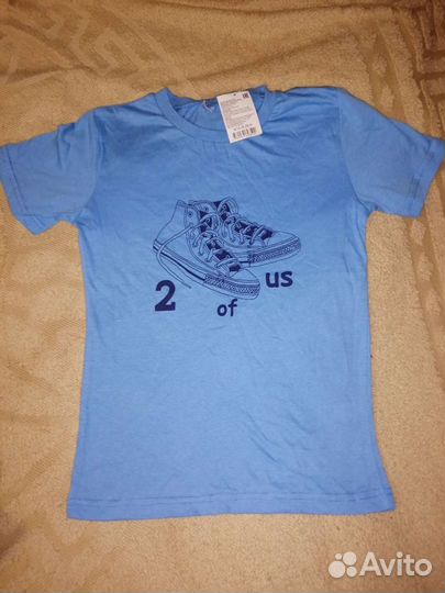 Жилет, Джинсы, футболка, шорты новые 134-140р-р