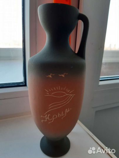 Глиняный кувшин