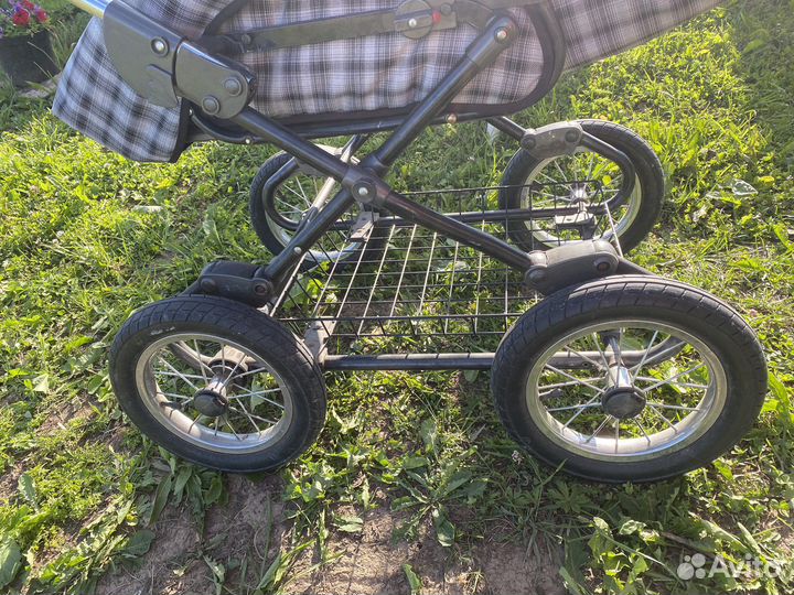 Прогулочная коляска roan marita