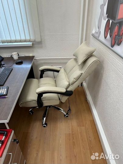 Компьютерное игровое кресло геймерское с массажем