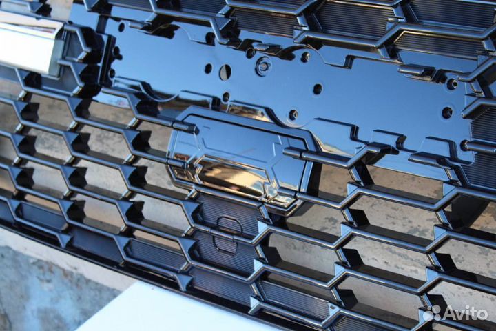 Toyota Land Cruiser 300 2022 Обвес GR Sport C8VQ9