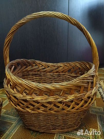 Корзина плетеная