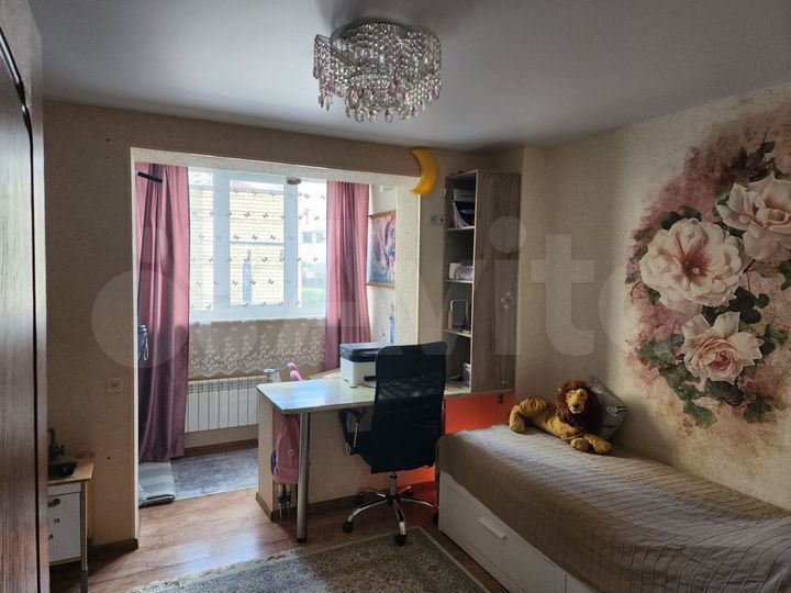 2-к. квартира, 65 м², 1/17 эт.