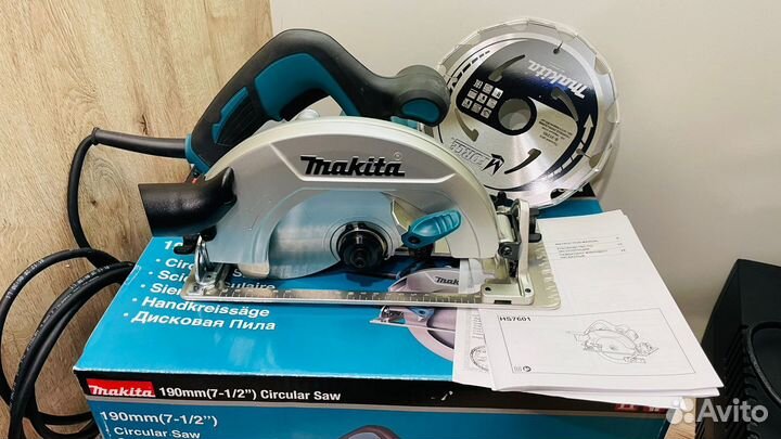 Дисковая пила Makita HS7601