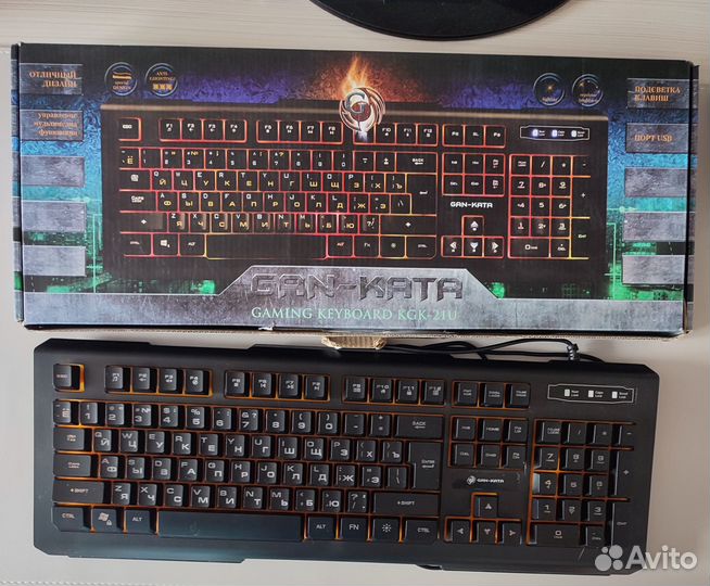 Игровая клавиатура с подсветкой