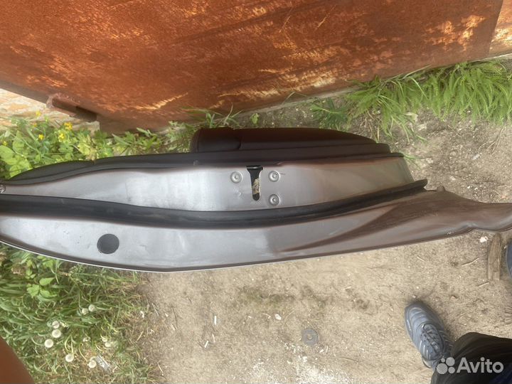 Дверь передняя левая Ниссан Тиида 2004-2012 г.в