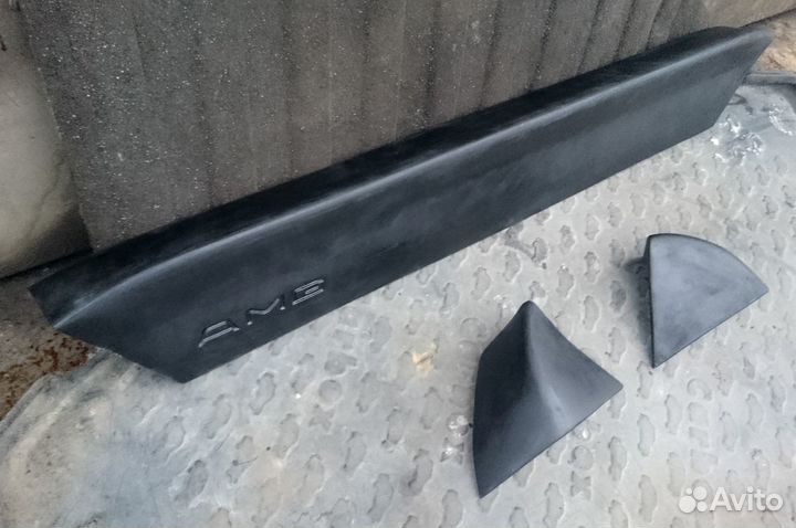 Duck tail AMG на Mercedes W124 седан