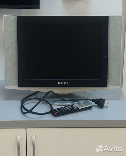 Телевизор Samsung LE-15S51BP