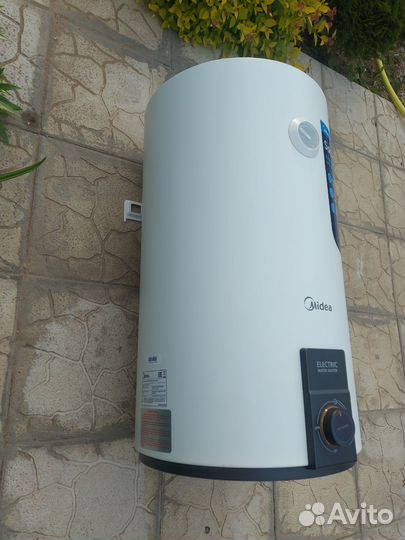 Накопительный водонагреватель