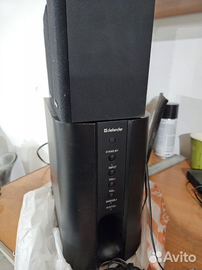 Сабвуфер и 3 колонки от системы 5.1 Defender