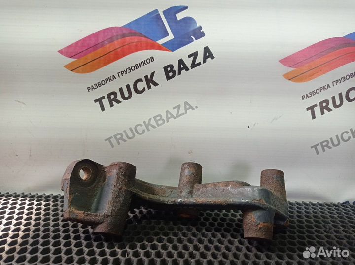 5010437293 Кронштейн кондиционера Renault Magnum