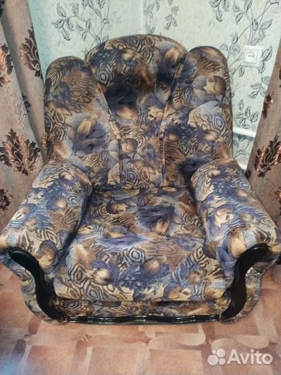 Диван, два кресла