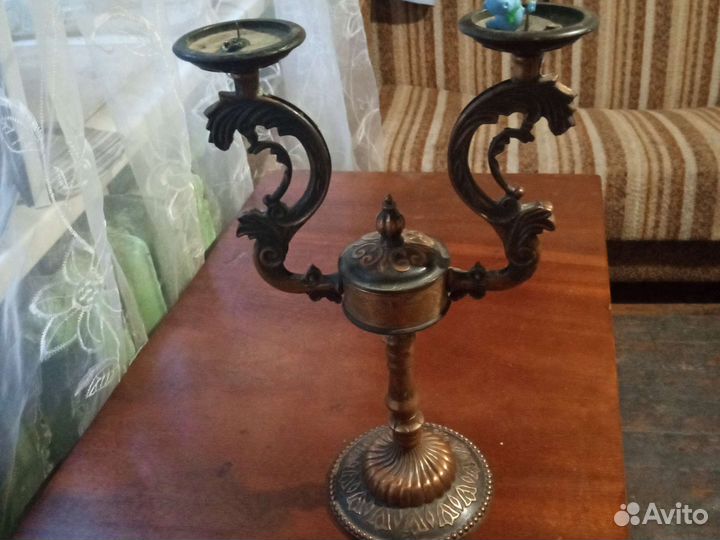 Старинный бронзовый подсвечник